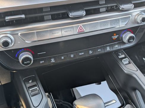 Used 2023 Kia Telluride S w/ S Sunroof Package AWD/4WD image 20