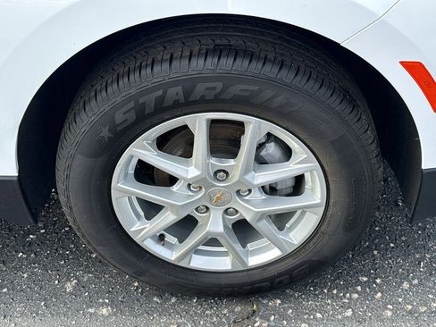 Used 2024 Chevrolet Equinox LT image 33