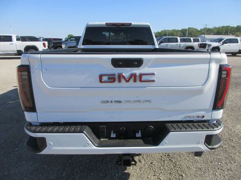 New 2026 GMC Sierra 3500 AT4 w/ AT4 Premium Plus Package AWD/4WD image 6