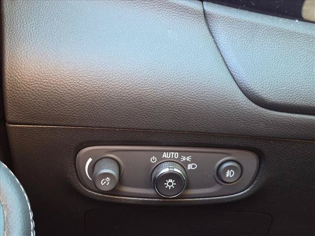 Used 2022 Buick Encore GX Preferred w/ Sport Touring Package FWD image 12