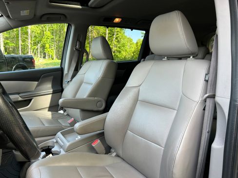 Used 2016 Honda Odyssey EX-L image 16