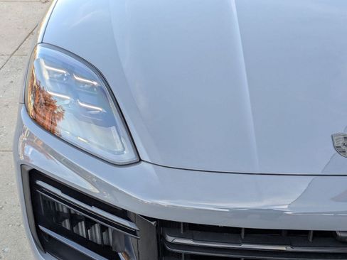 New 2026 Porsche Cayenne Turbo image 12