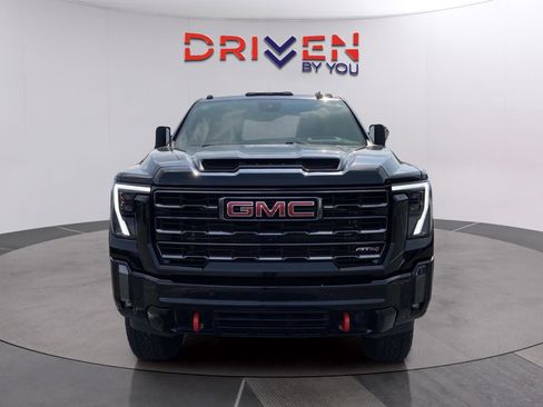 Used 2024 GMC Sierra 3500 AT4 w/ AT4 Premium Plus Package image 10