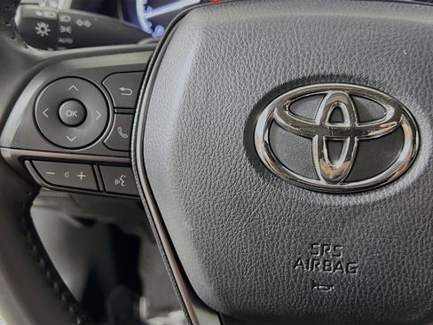 Used 2023 Toyota Camry SE FWD image 19