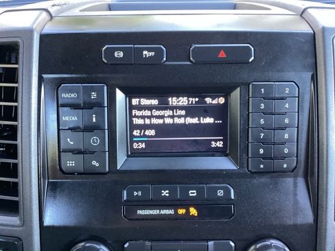 Used 2022 Ford F250 XL w/ Power Equipment Group image 47