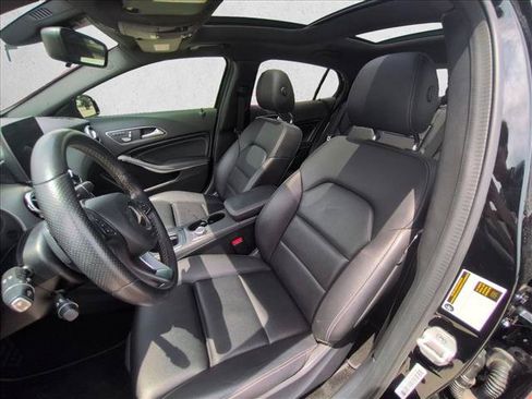 Used 2018 Mercedes-Benz GLA 250 image 16