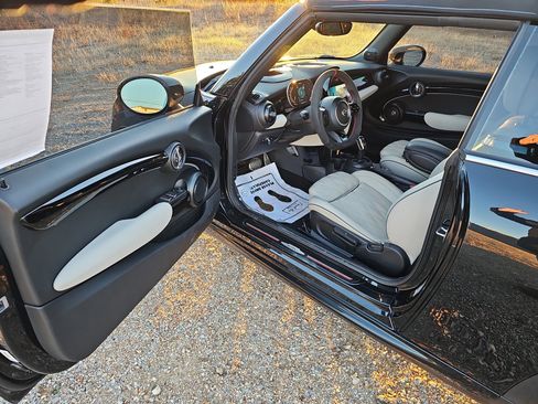 Used 2023 MINI Cooper John Cooper Works image 13