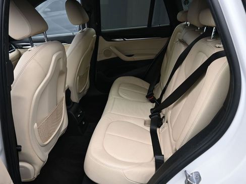 Used 2018 BMW X1 xDrive28i w/ Premium Package image 12