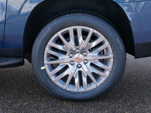 New 2026 GMC Yukon XL Elevation w/ LPO, Floor Liner Package image 3