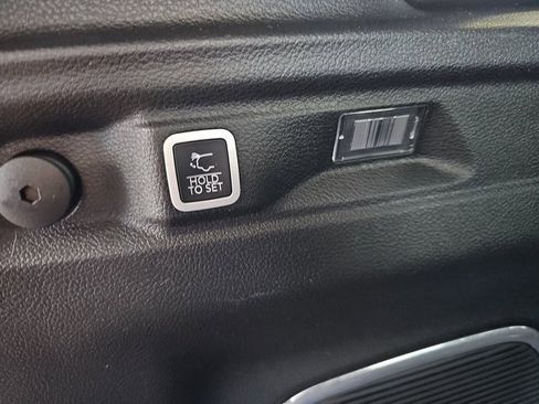 Used 2021 Jeep Grand Cherokee L Limited image 15