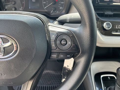 Used 2024 Toyota Corolla LE image 21