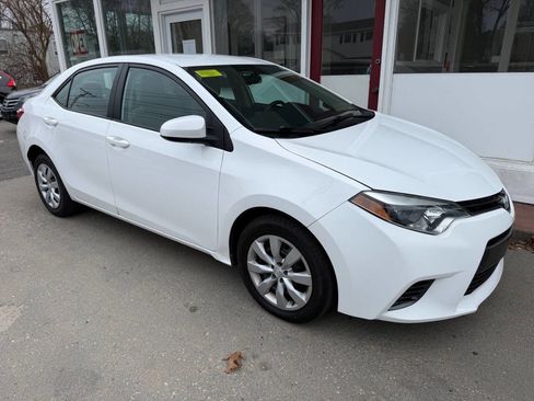 Used 2016 Toyota Corolla LE image 32