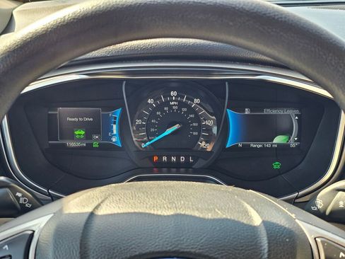 Used 2018 Ford Fusion SE image 17