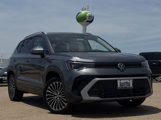 New 2025 Volkswagen Taos SE FWD video 2
