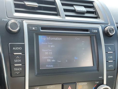 Used 2013 Toyota Camry XLE w/ Leather Pkg FWD image 27