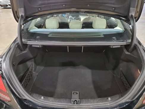 Used 2019 Mercedes-Benz C 300 Sedan image 41