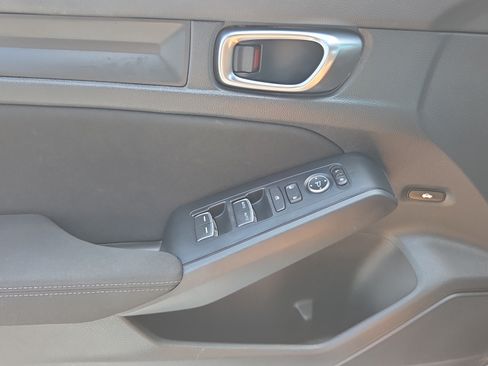 Certified 2025 Honda Civic Sport image 17