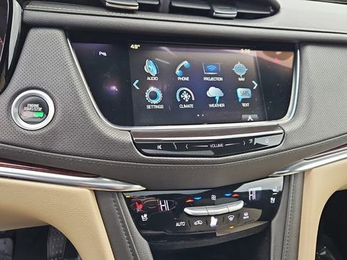 Used 2018 Cadillac XT5 Premium Luxury image 23