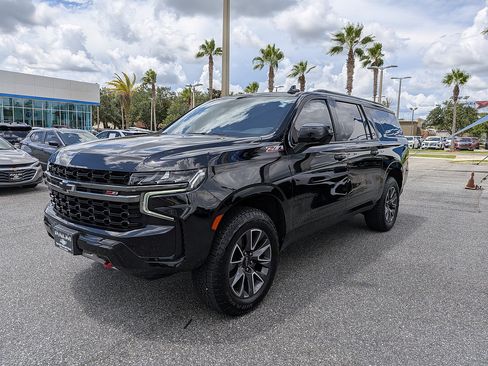 Used 2022 Chevrolet Suburban Z71 AWD/4WD image 7