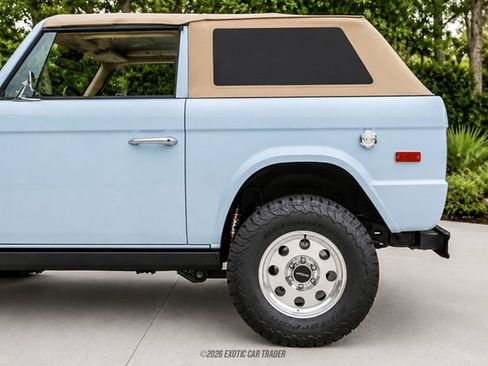 Used 2025 Ford Bronco Badlands AWD/4WD image 5