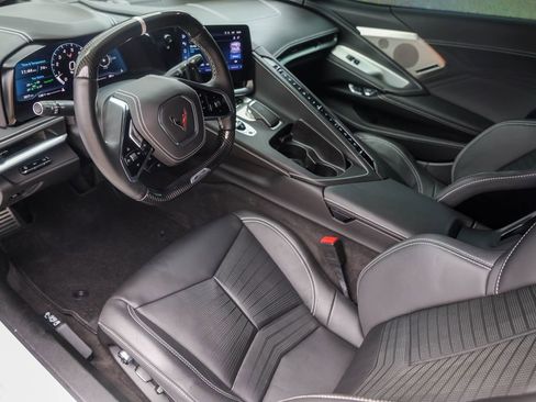 Used 2025 Chevrolet Corvette Z06 image 10