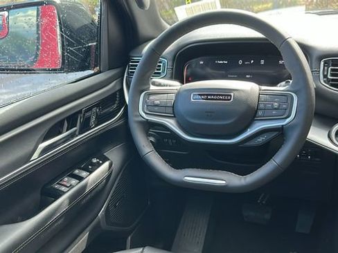 New 2026 Jeep Grand Wagoneer 4WD image 25