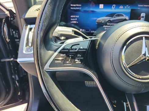 Used 2022 Mercedes-Benz S 580 4MATIC Sedan w/ AMG Line Package image 13
