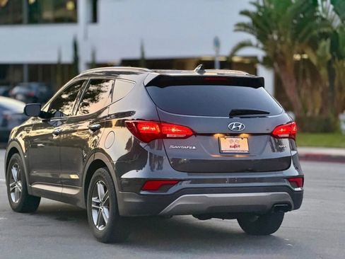 Used 2017 Hyundai Santa Fe Sport w/ 2.4L Tech Package 04 image 9