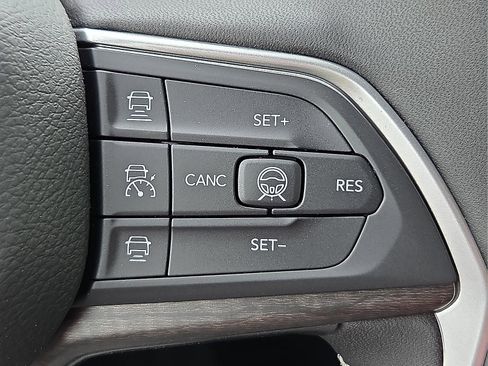 New 2026 Jeep Grand Cherokee L 4WD image 22