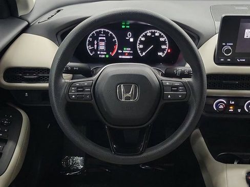 Certified 2025 Honda HR-V LX image 17