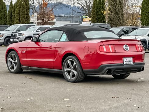 Used 2011 Ford Mustang GT image 6