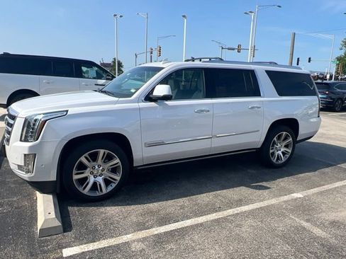 Used 2018 Cadillac Escalade ESV Premium Luxury AWD/4WD image 1