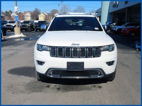 Certified 2018 Jeep Grand Cherokee Limited image 2