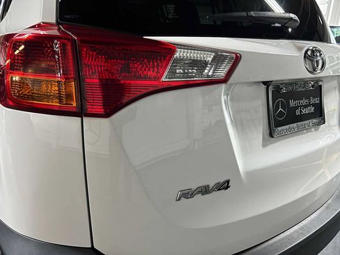 Used 2013 Toyota RAV4 XLE AWD/4WD image 14