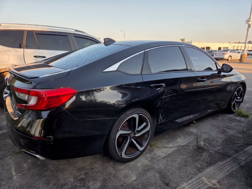 Used 2019 Honda Accord Sport image 4