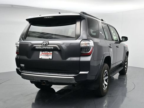 Used 2022 Toyota 4Runner TRD Off-Road Premium AWD/4WD image 6