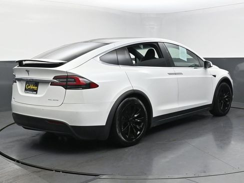 Used 2020 Tesla Model X Long Range image 4