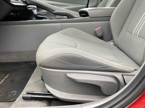 Certified 2021 Hyundai Elantra SEL image 27