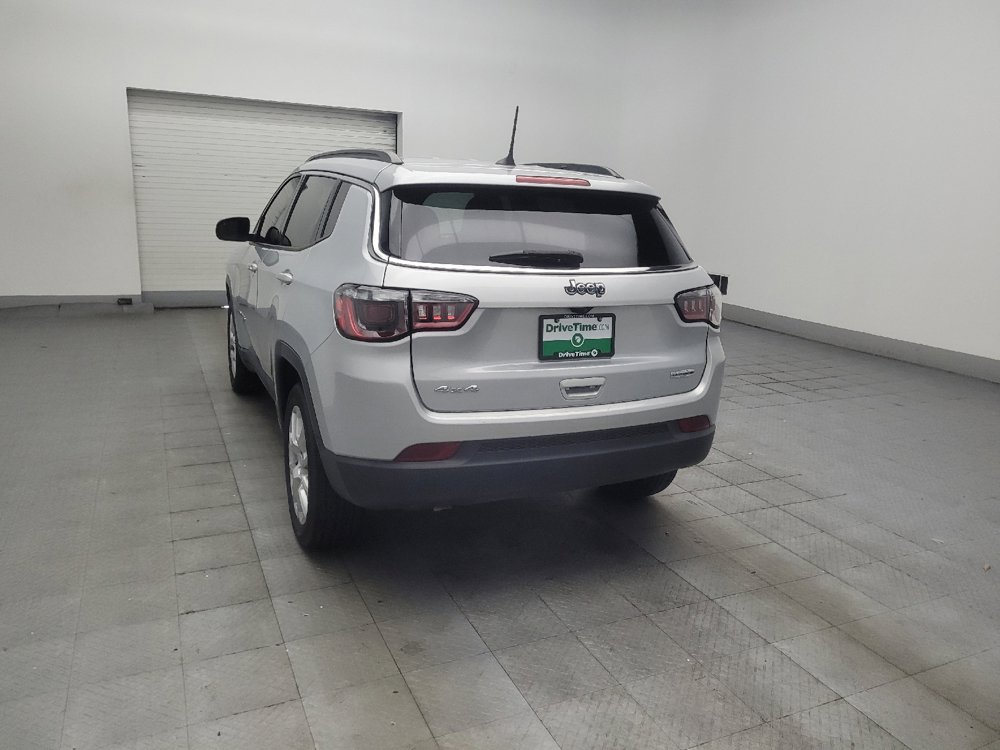 Used 2024 Jeep Compass Latitude AWD/4WD image 5