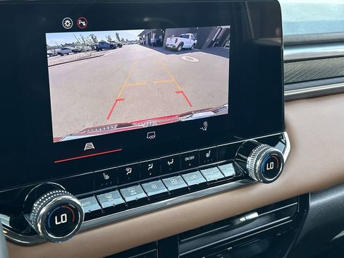 Used 2025 GMC Canyon AT4 AWD/4WD image 15