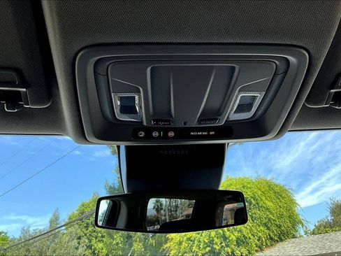 Used 2022 Chevrolet Silverado 1500 RST RWD image 13