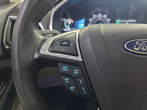 Used 2016 Ford Edge Titanium w/ Equipment Group 302A FWD image 17