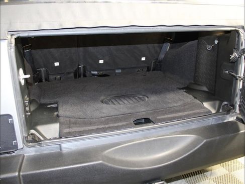 Used 2018 Jeep Wrangler Unlimited Sport S image 26