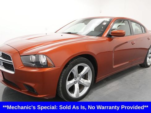 Used 2013 Dodge Charger SXT Plus RWD image 3