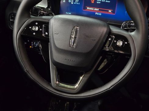 New 2026 Lincoln Corsair Premiere image 21