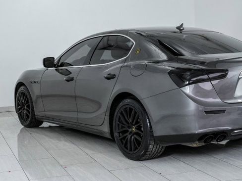 Used 2016 Maserati Ghibli RWD image 52