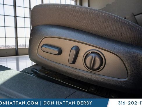 Used 2023 Ford Escape Platinum AWD/4WD image 56