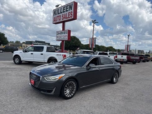 Used 2018 Genesis G90 3.3T Premium image 2