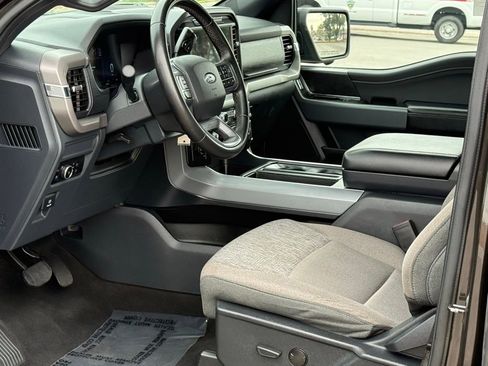 Used 2024 Ford F150 XLT w/ Mobile Office Package image 6
