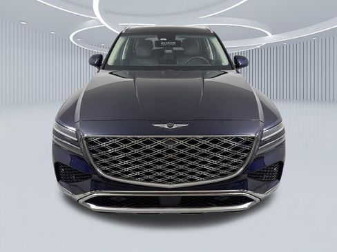 Certified 2025 Genesis GV80 2.5T Standard AWD/4WD image 9